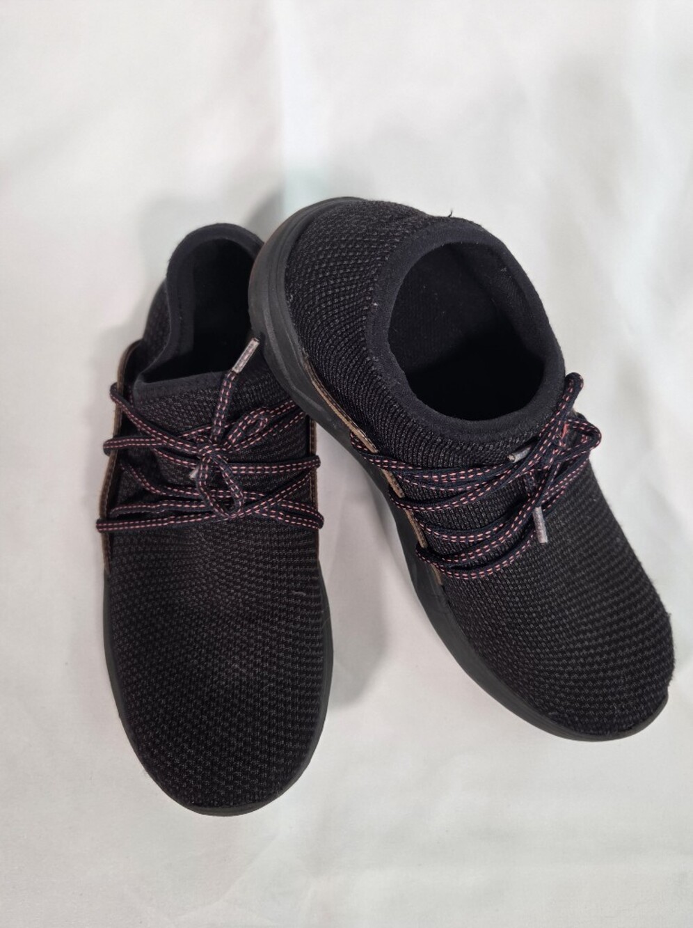 Vessi Women's Black Knit Sneakers with Pink-Accent Laces US 8